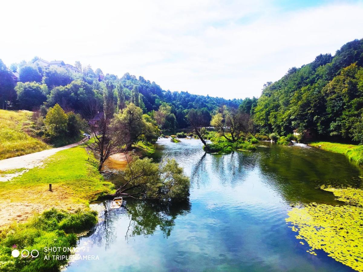 Smaragd River Near Rastoke & Plitvice Lakes Slunj Exteriör bild
