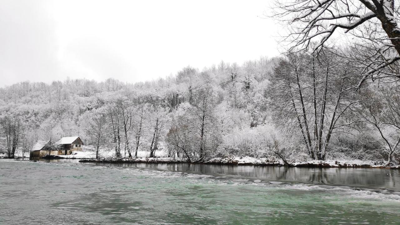 Smaragd River Near Rastoke & Plitvice Lakes Slunj Exteriör bild